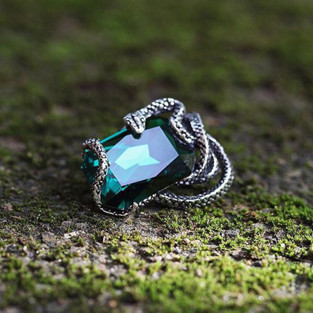 Ghosts in to leave this for @VileLoki and slips back out.