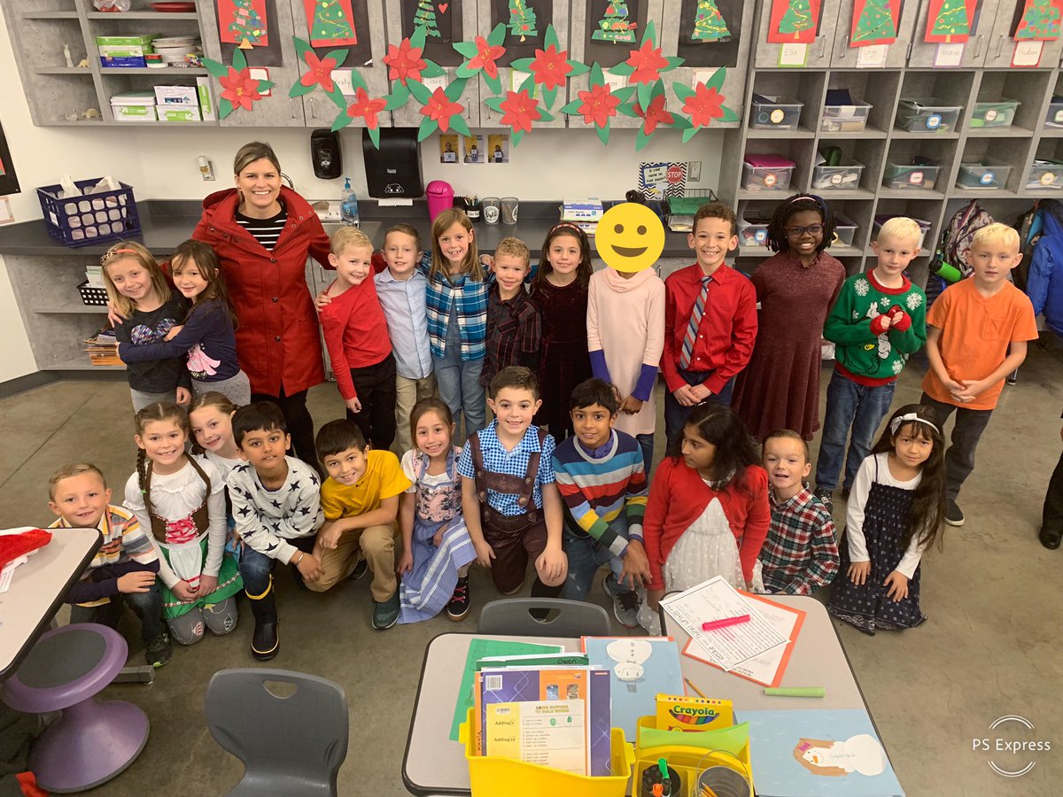 BaumgartnerRCSD's tweet photo. Christmas play and fun activities @RCSDOrchard #RCSDChampions #rcsdk8 https://t.co/ndP7oGO6fg
