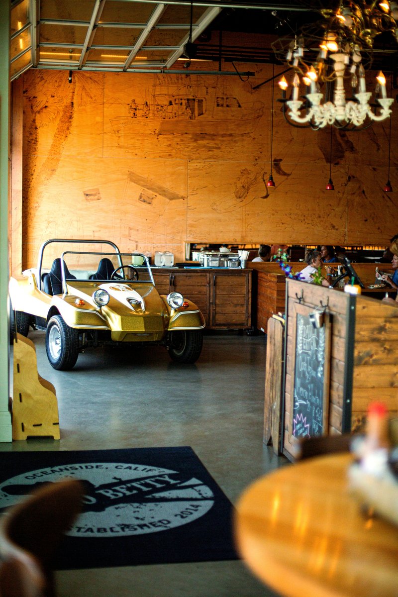 Merry Christmas from your friends and family here at Hello Betty! #HappyHolidays #Celebrate #HelloBetty