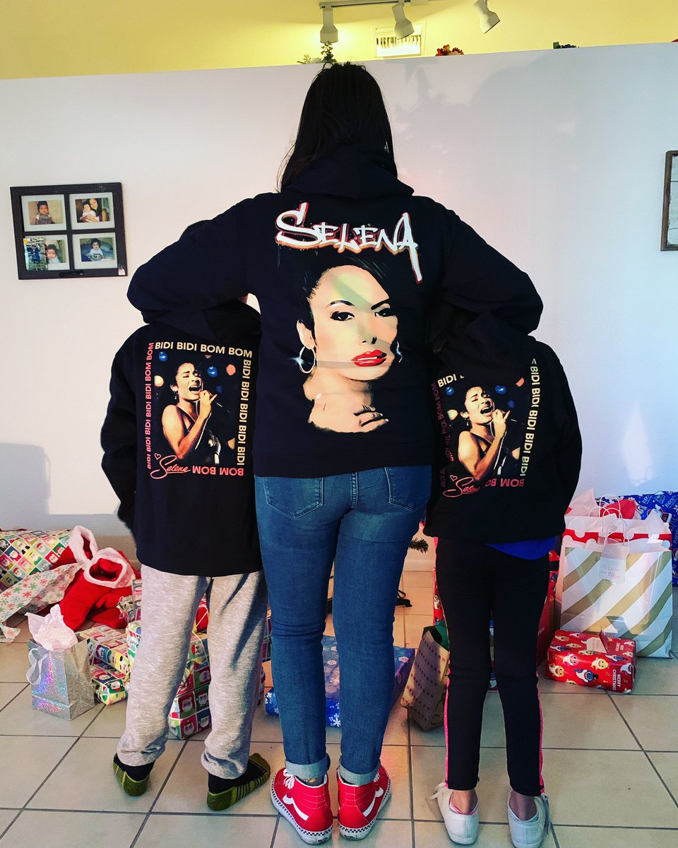 @SelenaLaLeyenda #matchingwithmommy #selena