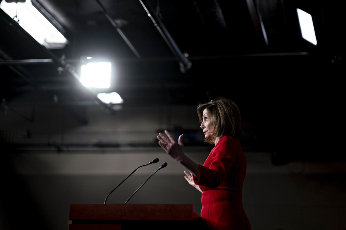 TripPack's tweet photo. Trump's Impeachment Tops This Week's Internet News Roundup 
 President Trump was officially charged with abuse of power and obstruction of Congress. Then came the tweets. 
 https://t.co/KtfVqD5vQW https://t.co/R2bk0mtSH9