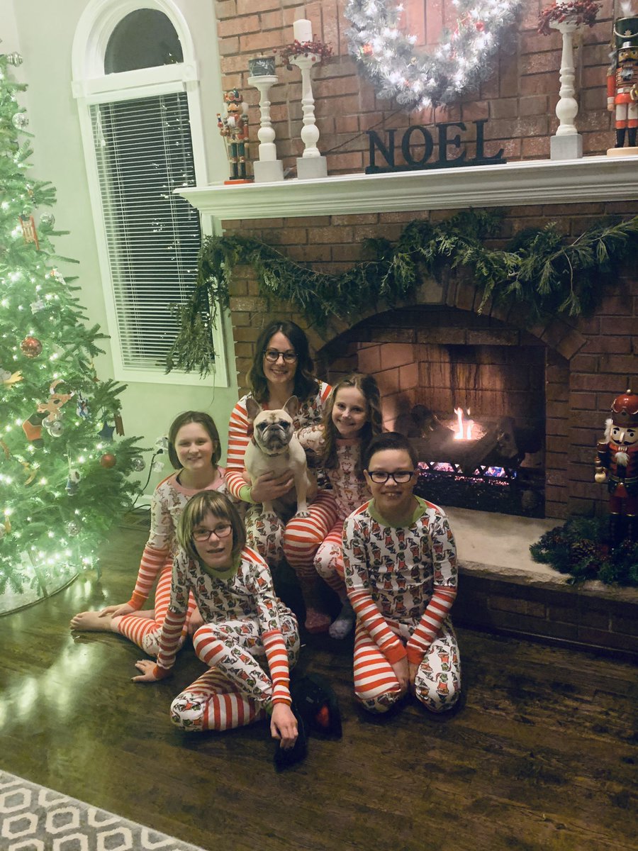 FrenchJule's tweet image. Merry Christmas #hannas @happyhannas