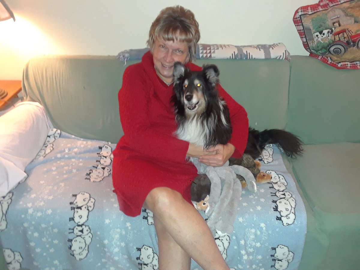 CoopersCornerTD's tweet image. "From the Heart":  Enjoy the moments together. They make memories to last a lifetime. ❤️#AngelCooper #therapydog #Christmas2018 #lastxmastogether #thankful #onemoreday #ChristmasGift 🎁#ChristmasDay 🎄#loveforever #recoveredforholidays