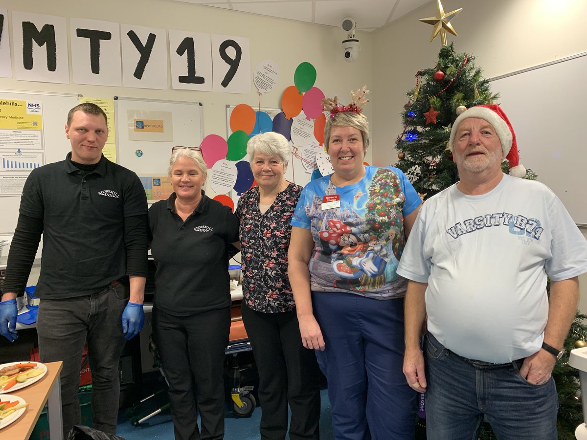 Deborah79979242's tweet photo. Stobsmill pub, Gorebridge were outstanding today. Free dinner provided and served by owner and staff. A&amp;E thank you all very much it was delicious and appreciated @EdinburghEM @edinburghpaper @NHS_Lothian @stobsmill https://t.co/fVrLjQ592O