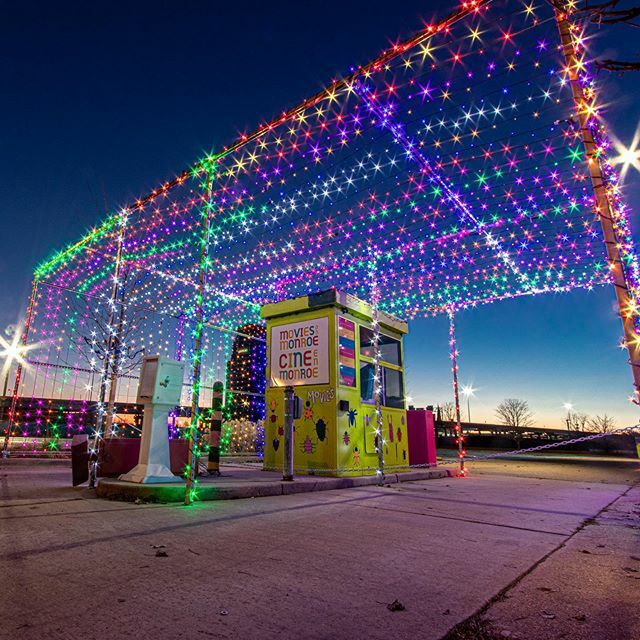 BelieveToSee's tweet photo. May your Christmas be merry and bright! https://t.co/9GQNb7D0JY https://t.co/5HYVJO2I3d