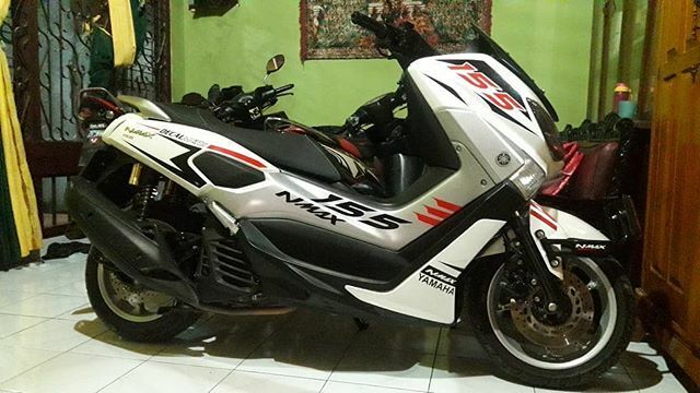pcxnmax's tweet photo. Cobtoh striping nmax terpasang

#nmax 
#nmaxnation 
#modifikasinmax 
#nmax150 
#nmaxowners 
#nmaxsocietyindonesia  #nmax125 
#nmaxridersbogor 
#nmaxarea 
#nmaxsatuaspal 
#nmaxidbotim 
#nmax155cc 
#nmaxmodifid 
#nmaxvariasi 
#accnmax 
#nmaxriders_tangeran… https://t.co/MqoXEsGiIt https://t.co/keZ3rPFsj6