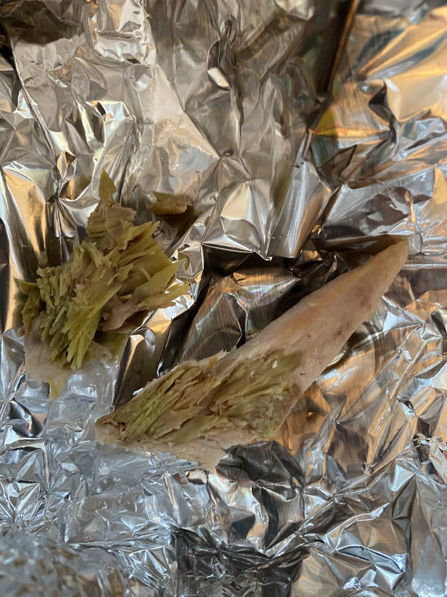 elliottptbath's tweet photo. @AsdaServiceTeam bought are turkey from ASDA Longwell green free range Norfolk bronze and it has ruined are whole meal! Green turkey meat! So much for Christmas Day lunch which we have been looking forward to + highlight of the year, date on packaging 26th dec https://t.co/VU7qrhTtVW