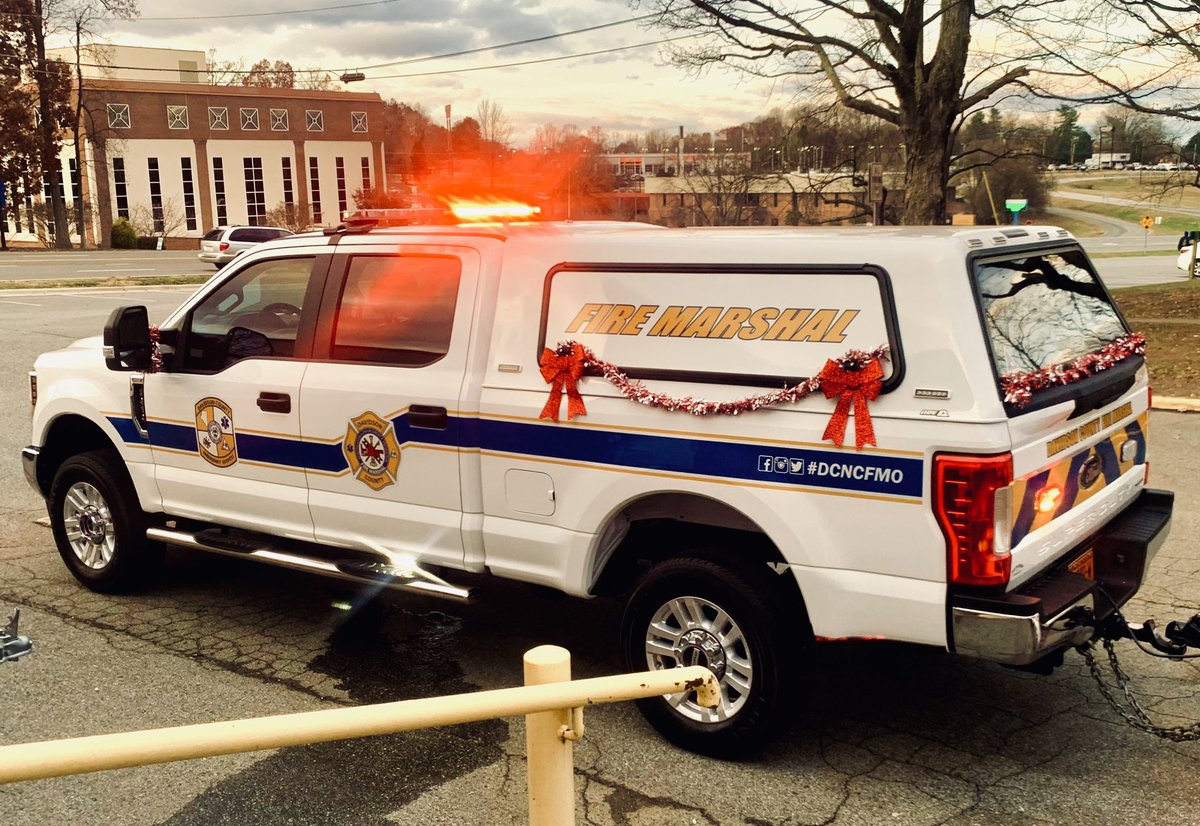 DCNCFMO's tweet photo. Merry CHRISTmas from Davidson County Fire Marshal’s Office! #dcncfmo https://t.co/AiwEpyDNbo