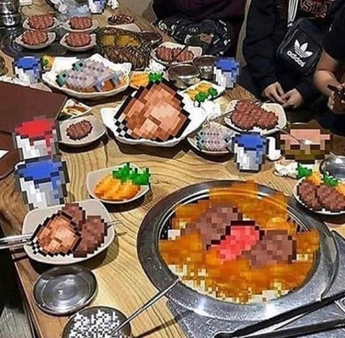 adrhad1's tweet photo. Christmas dinner😌😋😳 https://t.co/FpxtSPUR7m