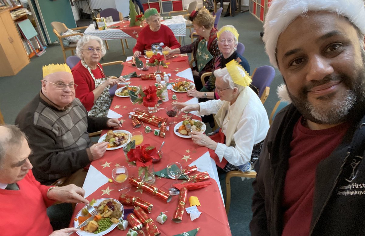 You Should not spend #christmas alone .  @staywellcharity arranged Christmas lunch for #olderpeople in #Kingston . Happy to represent  @humanityfirstuk and support this Nobel cause 🌟