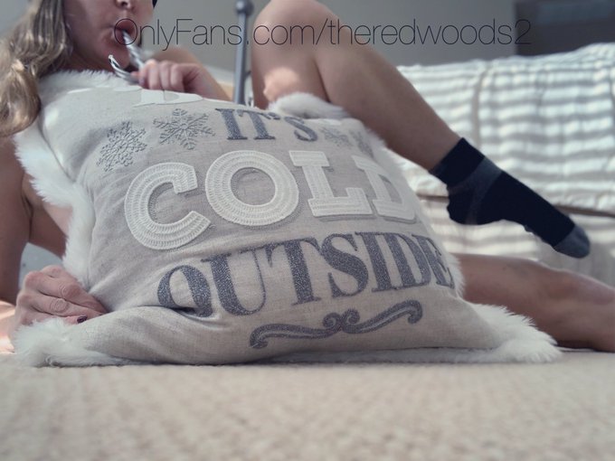 Watch 𝗠𝗿𝘀. 𝗥𝗲𝗱𝘄𝗼𝗼𝗱 🪴's leaked NSFW photo on TwXstars