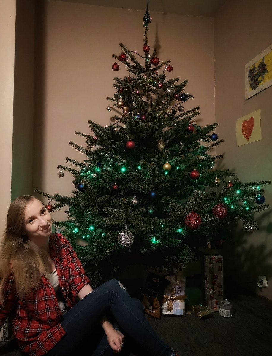 brurundukas's tweet photo. Merry Christmas!! 🎅🎄❤️
Su šv. Kalėdom, mieli Twitteriečiai!!!!
#ChristmasDay #ChristmasTree #Christmas2019 https://t.co/Zqfoh6b1Ue