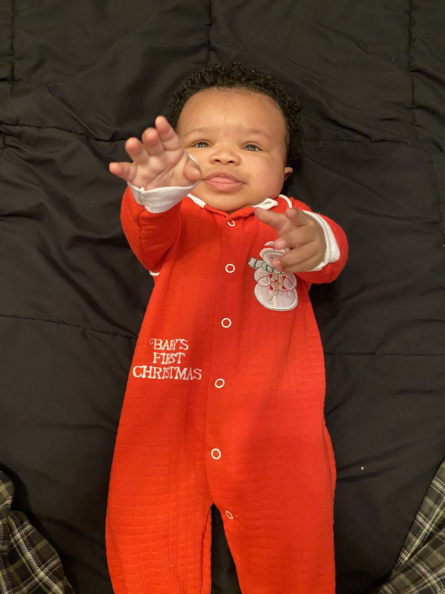 foolsavenue_'s tweet photo. It ain’t ever about me anymore, it’s all about you ☃️🥰 #MerryFirstChristmas https://t.co/fUsIYOfAow