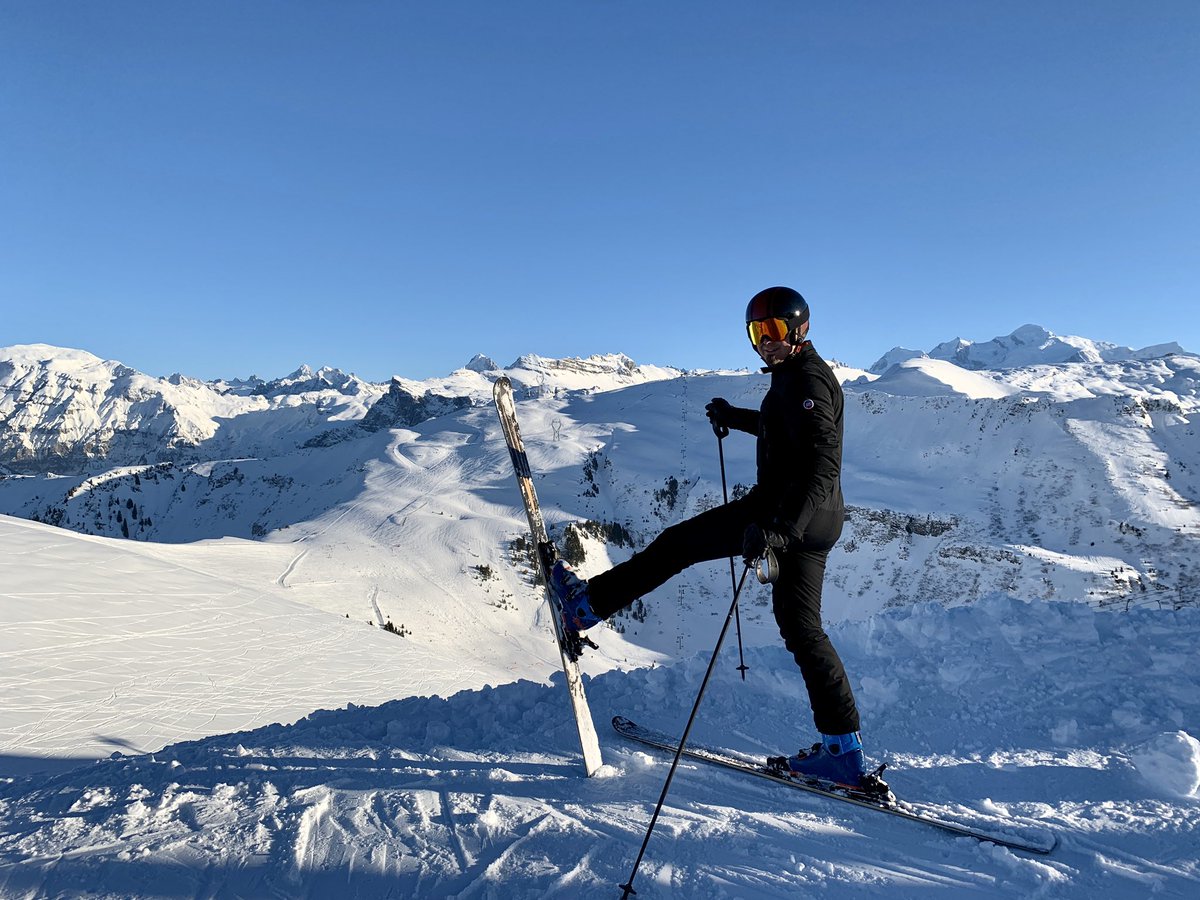 Belle journée 😋
Joyeux Noël 🎄🎁 🥂🍾✨ tout le monde 😉
#ski #grandmassif #JoyeuxNoel