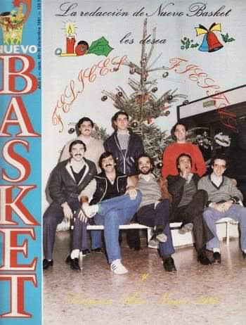 AgrasFernando's tweet photo. Una de las míticas portadas de #NuevoBasket con la plana mayor en portada #FrancoPinotti #MikiForniés @JoanCerda28 #JordiRomán #Julius #FelizNavidad https://t.co/wgVXwo8jxS