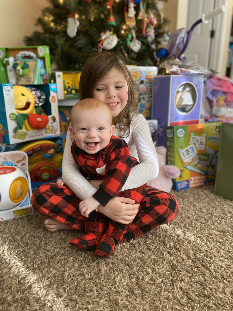 CBatsche1's tweet photo. Merry Christmas 🎄🎁 https://t.co/nNfrqLKnay