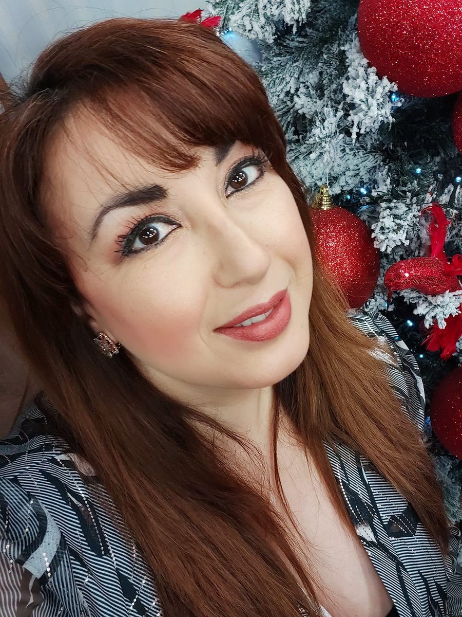 Il Milied it-tajjeb mimli mhabba u paci lil dawk kollha ta' rieda tajba, lil morda, lil min jinsab wahdu u lil min ghaddej min zmien difficli.

Wishing you all a blessed Christmas full of love and joy xx