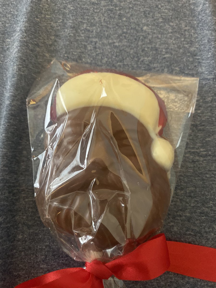 NotSheldon1's tweet image. Merry christmas everyone! From the bottom of my heart i love this nation. I use to hate this nation in 2017. I changed my mind and the homies gladly accepted me :). I hope santa came to your houses, that your with your families, and overall a great christmas! 🐵