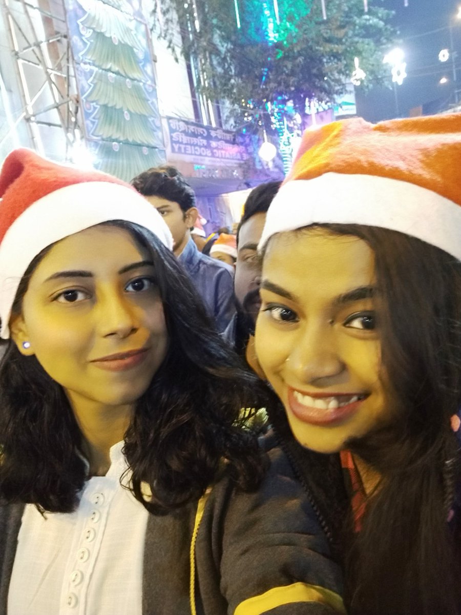 its_KKD's tweet photo. A well spent evening with my best buddy ❤️
Merry Christmas to all of you &amp; may God bless with all the happiness and love...
#ChristmasEve
#mood 
#love 
#bestie https://t.co/IL6uVHo27K