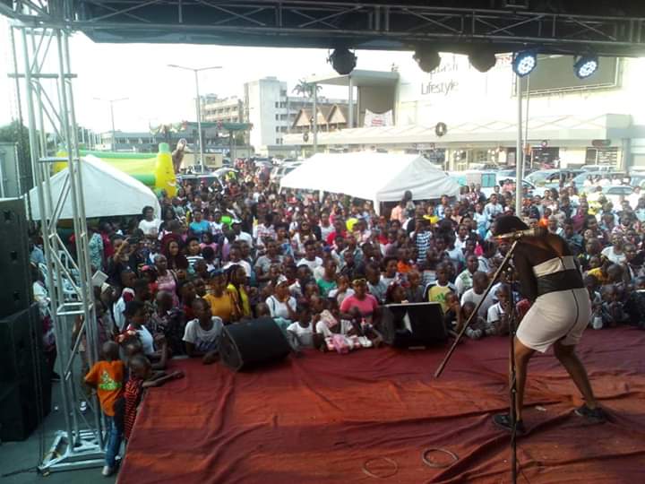 phsabithetin's tweet photo. Christmas in Port Harcourt is fun if you have the right compass.
#PHshutdown https://t.co/86KSktBB4G