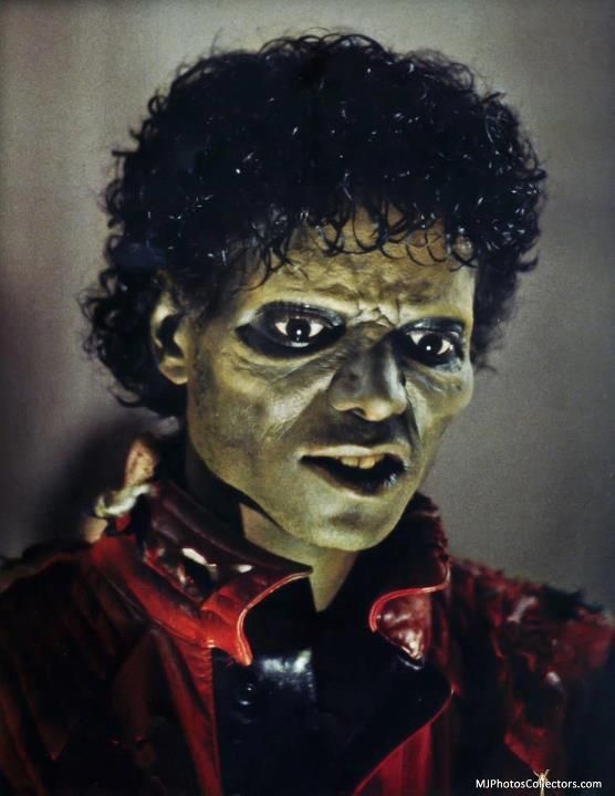mjdavid007's tweet photo. January 22, 1984. Michael Jackson's 'Thriller' album hits #1 on the Top 100 albums chart in the UK.Visit my site to get 250 exclusive Blurays &amp; DVDs! #michaeljackson #kingofpop #moonwalk #music #pop #mjrare #onthisday #todayinhistory #love #photooftheday #Today https://t.co/hsXL3x5Mzn