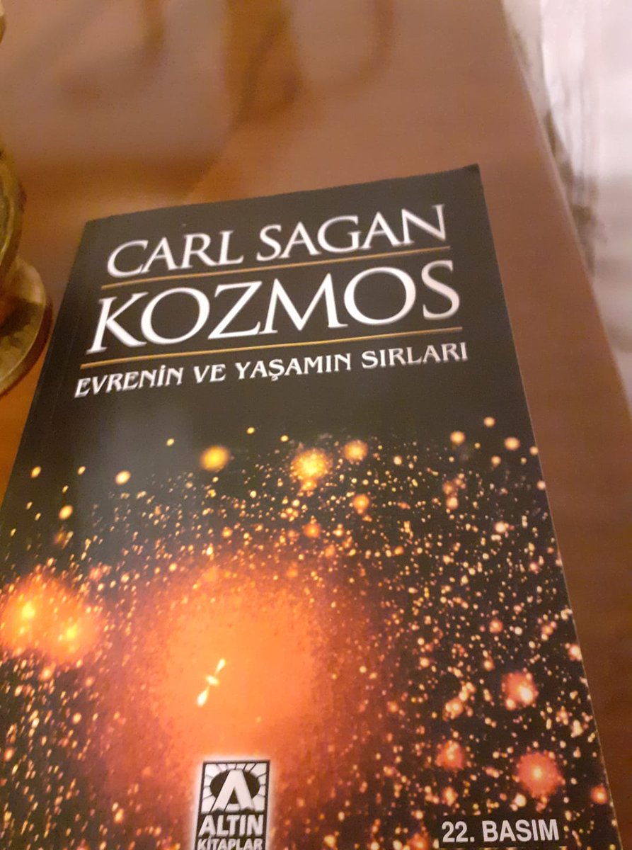 #FOXHaber Aşk,meşk,şiir kitapları yazan ve okuyanlara tabi saygım var da böyle yüz binlerce kitap yazıldı,benim için artık cazibesi yok.İsterseniz sen kafayı yemişsin deyin beni böyle kitaplar heycanlandırıyor.
