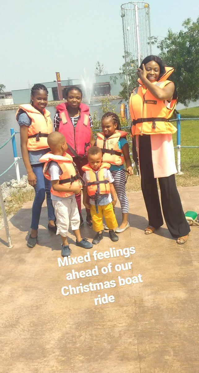 chiomaezenwafo's tweet photo. #Christmasouting with family was everything.
Became a child again to create sweet memories for my babies.
Had fun while at it๐
Although I got quite dizzy at the #Amusementpark
No thanks to the spinning.
The boat ride was good bonding too
Should do this again๐ https://t.co/d475UmRTWo