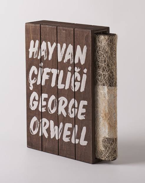 #Çekiliş
Bu tweeti 30 Aralık 2019 tarihine kadar RT yapan 1 takipçimize 
George Orwell'ın özel baskılı kült eserlerini hediye ediyoruz. 🎁