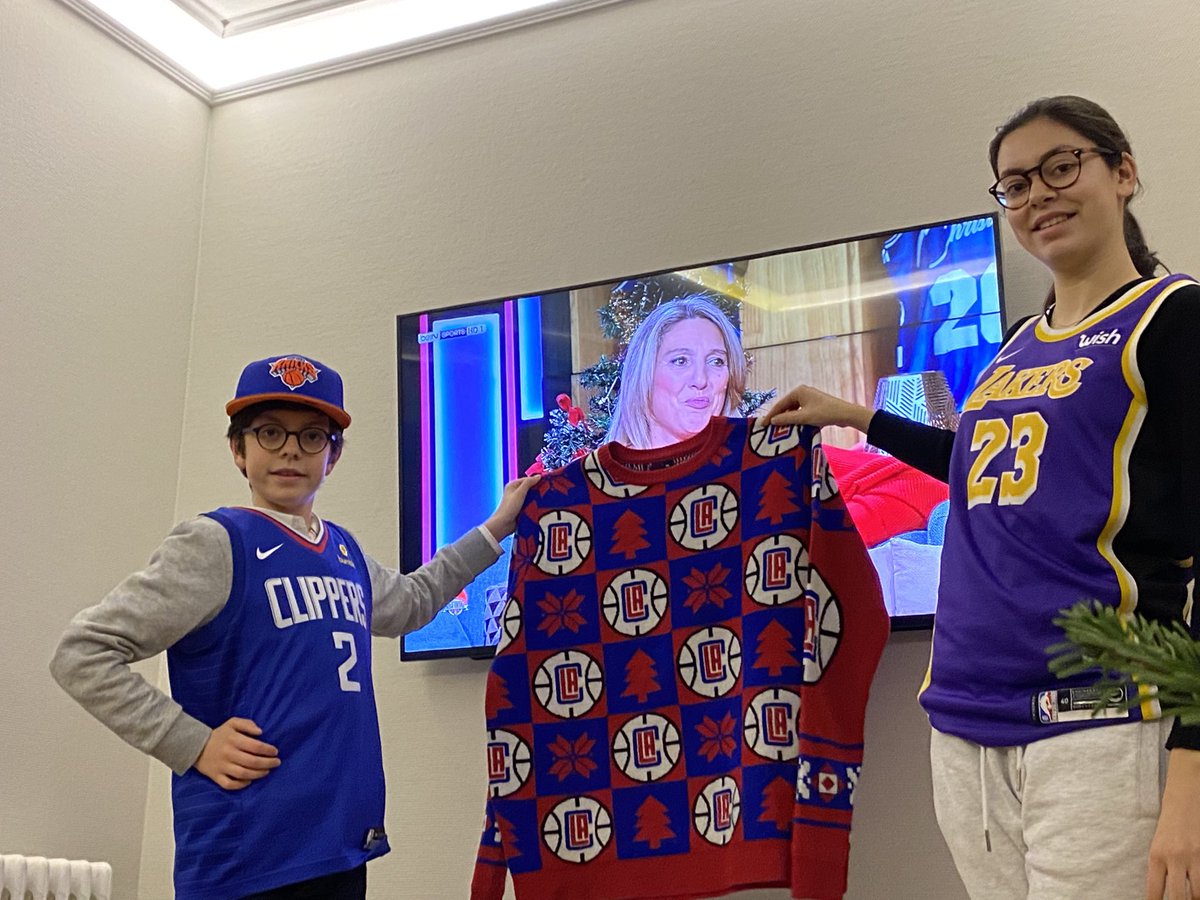 bdelory's tweet photo. #NBAextra Audrey a changé de crémerie !! Bye LBJ https://t.co/UTgNJi4l98