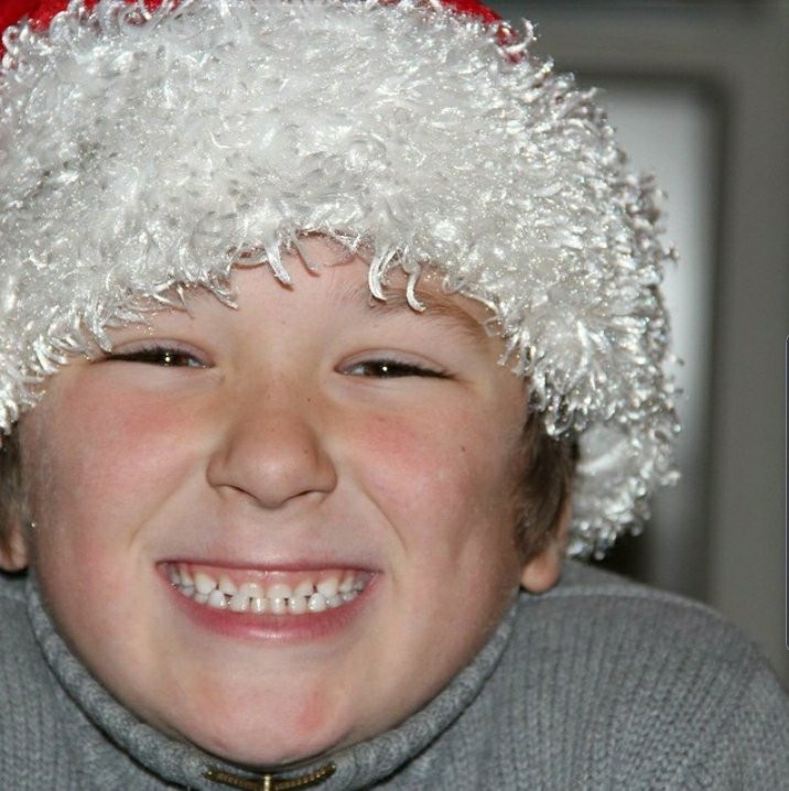 ScarlettMLewis's tweet photo. 🎄 #MerryChristmas
May Jesse’s story remind you of how precious life is and to find #love in your heart and share it with others. #AlwaysChooseLove ❤
#JesseLewisChooseLoveMovement #SocialEmotionalLearning #ChooseLoveMovement #BePartoftheSolution #ChooSELove #NurturingHealingLove https://t.co/mZRKRSK2ka