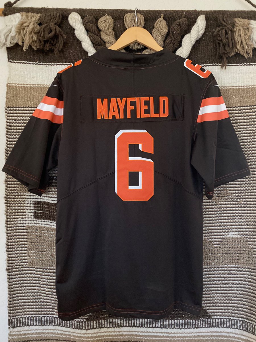 RyanHodge's tweet image. I have this Baker Jersey I bought and it just sat in my closet. Who wants it? Just RT and like if you do and I’ll pick a random winner. 

Merry Christmas 🎄