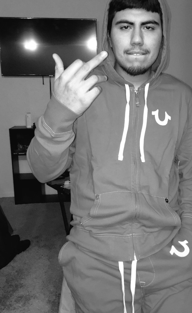 DRAGONVERSACE's tweet photo. Bitch it's Devo 🏋️🏋️🏋️ https://t.co/JI369QYdRG
