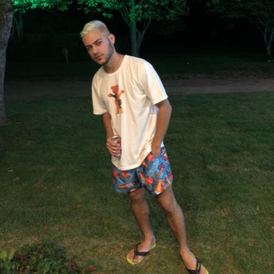 felipistando's tweet photo. #NovaFotoDoPerfil https://t.co/n7Ldr0LJ6a