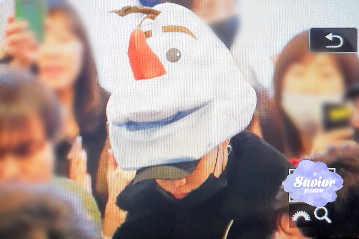 SAVIOR_525's tweet photo. 191226- 김공출국 #태민 #TAEMIN 

조심히 다녀와 https://t.co/fk4Tg5dyjI