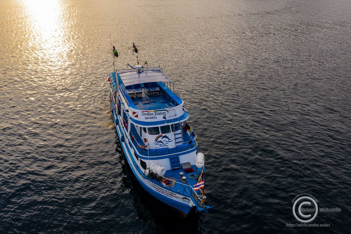 #MVdolphinqueen in #MerguiArchipelago #Myanmar 🇲🇲️

🛳️ aboard #DolphinQueen in Dec.2019 (MA1)
📸 by Richard Whitcombe

#drone #dronepicture #SimilanDivingSafaris #KhaoLak #Thailand #AndamanSea #BurmaDivingSafaris
#scuba #diving #dive #liveaboard #dronephoto #dronephotography