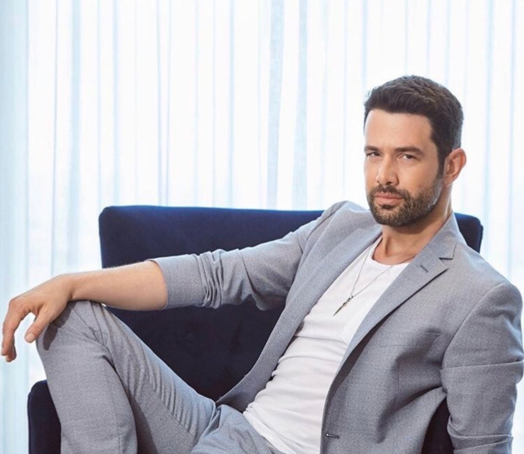 Seval151's tweet photo. Talented men
#Keremcem #MehmetAliNuroğlu https://t.co/d6iqxRG8Vf