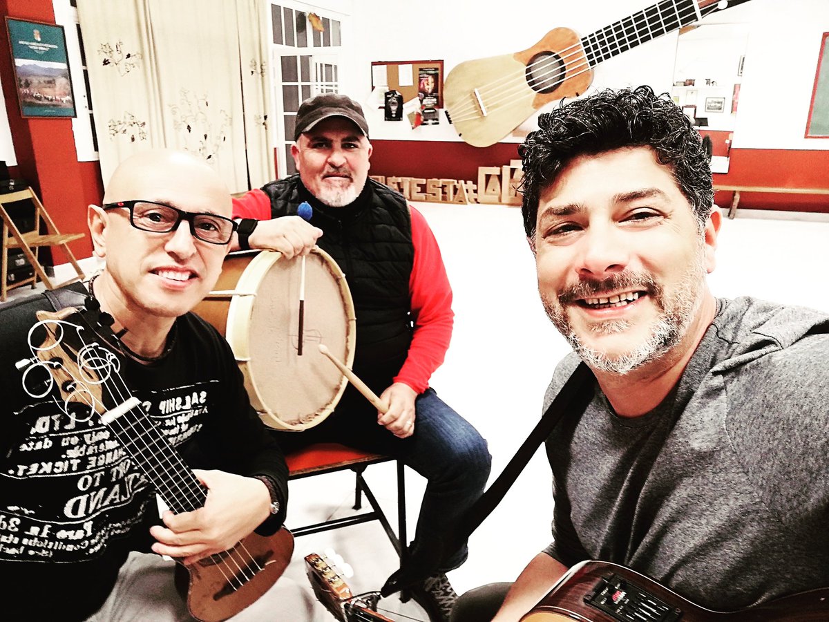 Albertodepax's tweet photo. Tarde de ensayo con dos grandes del folclore en La Palma como son Adelto Placencia y Salvador Villalba, preparando sorpresa para el #Concierto del #27Diciembre en el #EspacioCulturalElSecadero de #LosLlanosdeAridane.
#LaPalma #Cultura #Musica #ProyectoSemilla #AlbertodePaz https://t.co/mDv26W3KcJ