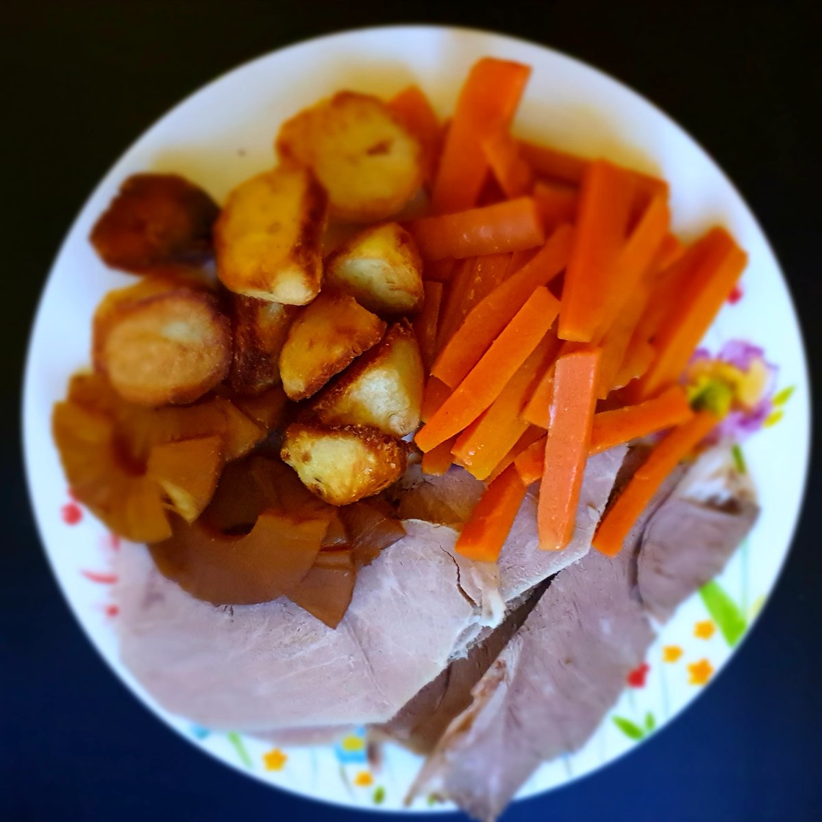 ABGlobalRisk's tweet photo. Christmas dinner for one, rustled up at work ๐
#MerryChristmas #christmasdinner #work #rustledup #workinglunch #verytasty https://t.co/xkXJrQLyD4