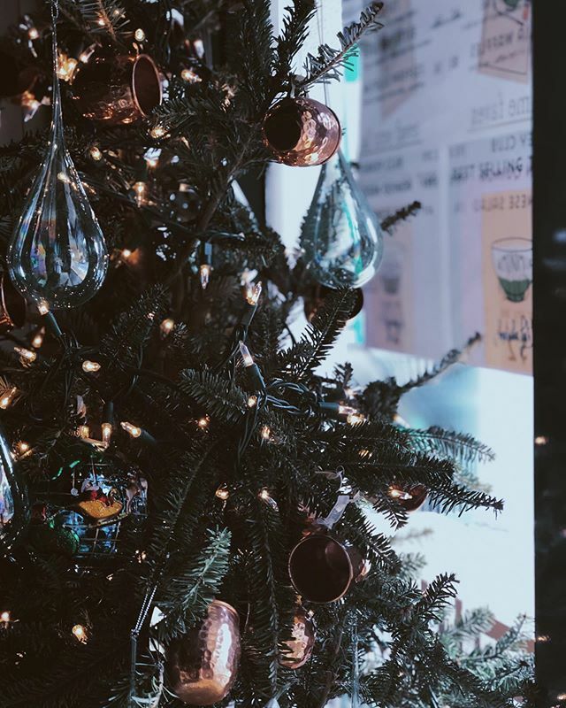 SmallTeaCo's tweet image. Happy Holidays to all!! We wish you an endless amount of happiness, peace, health and all that’s good  in this world. From the whole Small Tea team ❤️ see you tomorrow! ift.tt/39bkLld