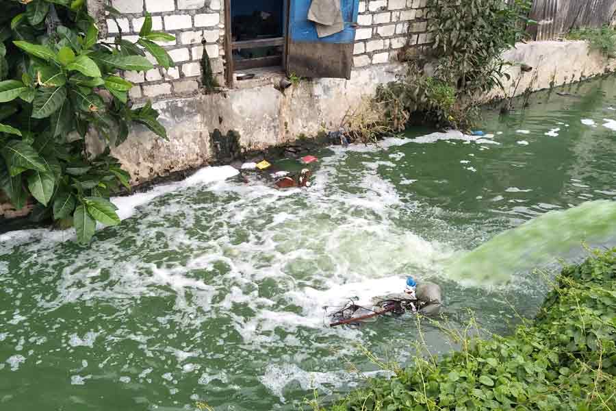 Beragam Kasus Lingkungan Hidup Terus Terjadi Di Surabaya kjpl.or.id/beragam-kasus-…