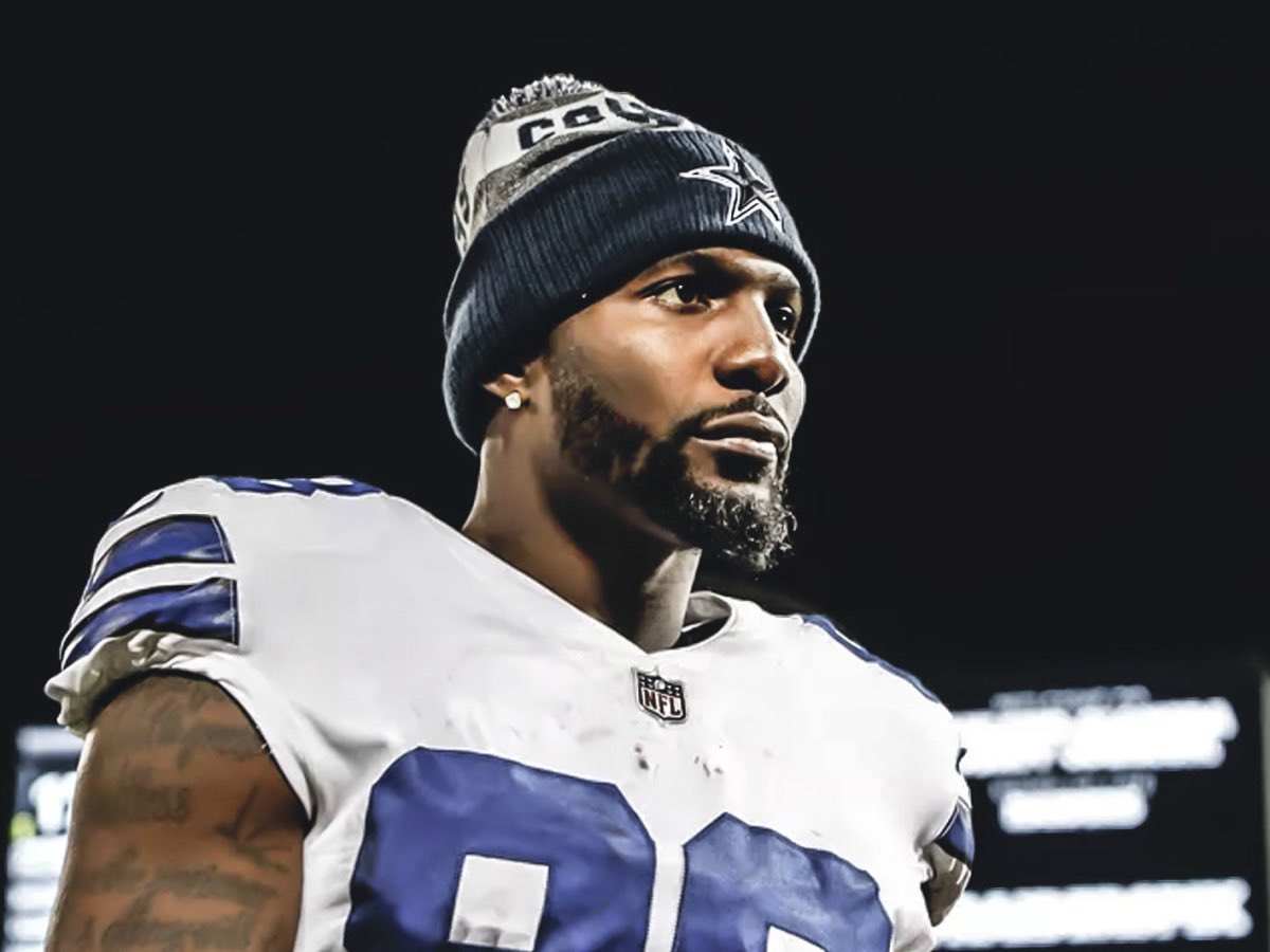 DustinReturns's tweet image. Who wore it better?
@DezBryant or my Grandma