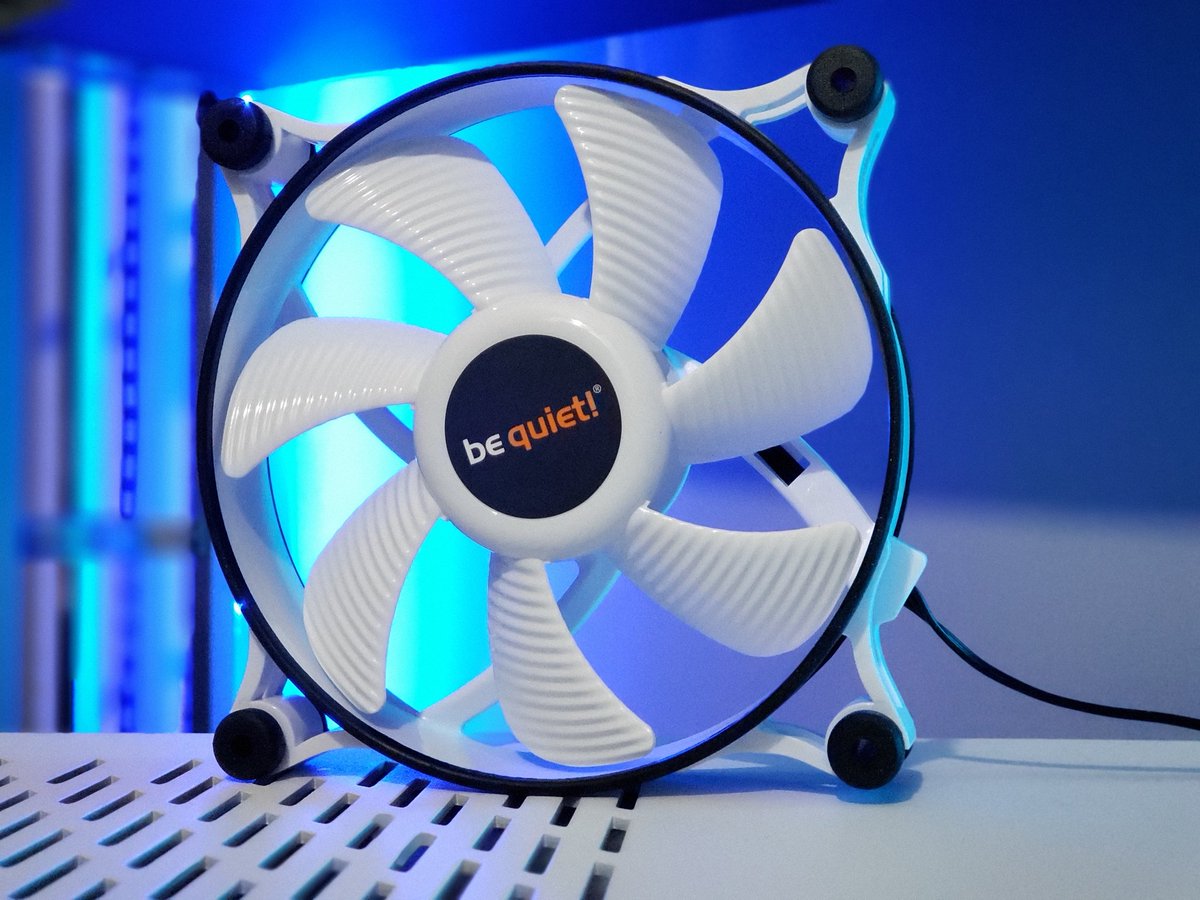 EnviousMods's tweet photo. The new @bequietofficial Shadow Wing 2 White fans look so amazing!
#bequiet #enviousmods #pcmodding #CES #CES2020 #shadowwings2 #ONE #ONEmod https://t.co/mzsANXrl4n