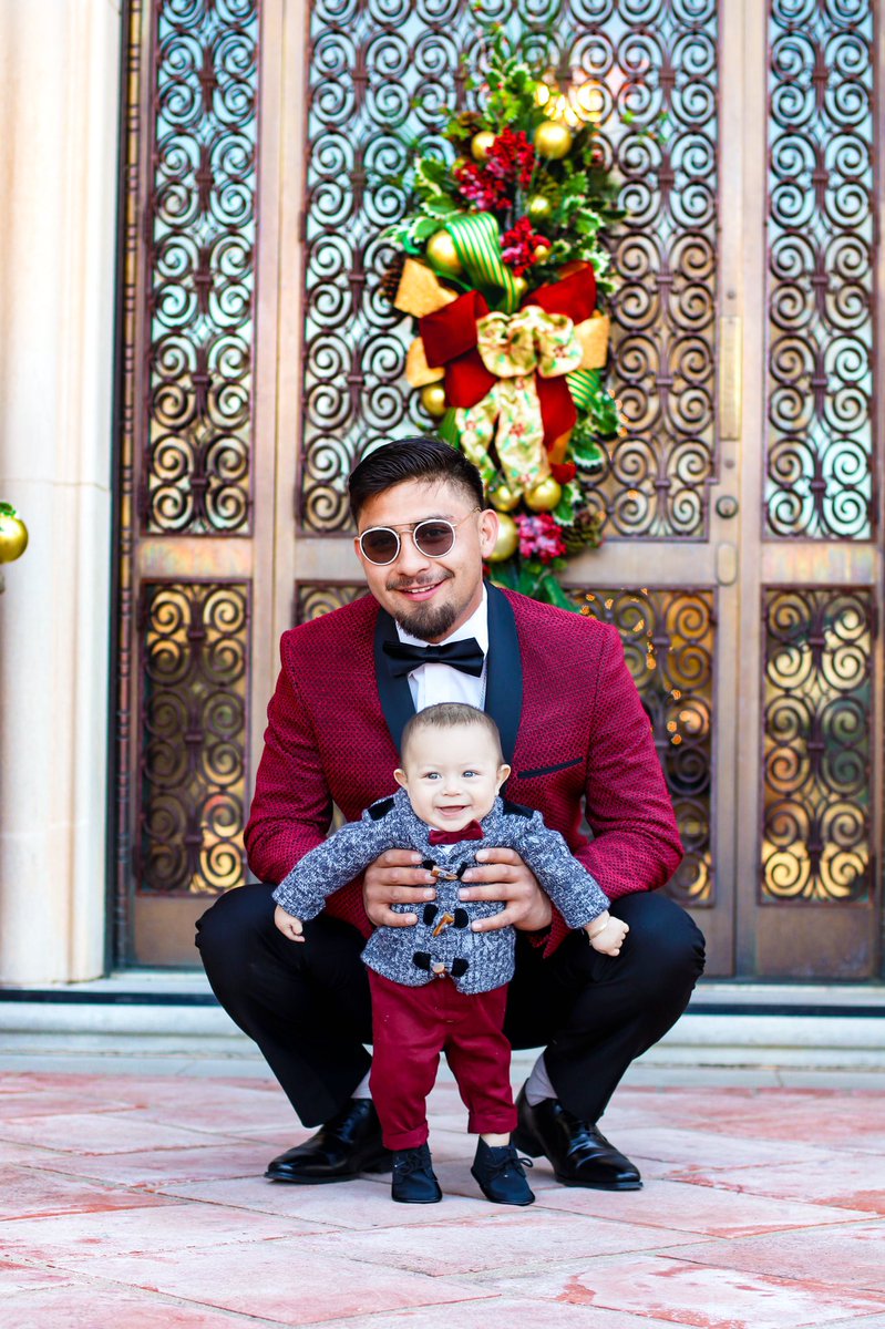 vxoramos20's tweet photo. Merry Christmas from my beautiful family to yours 🥰🎄✨ https://t.co/HlahmtTA4l