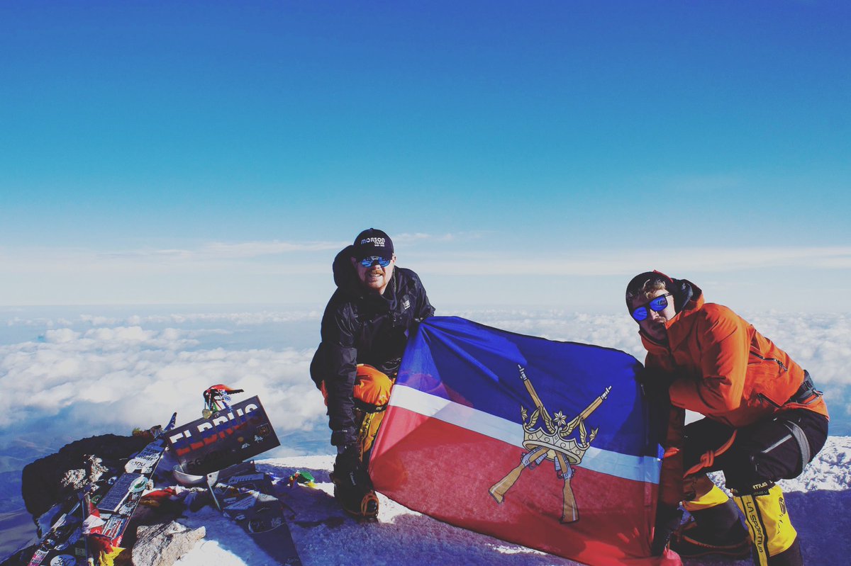 Wilderness_Navi's tweet photo. We wish you and your families a very Merry Christmas! Massive respect to everyone who is currently serving their country on operations around the world.

Per Ardua - From the Summit of Mt Elbrus.

#merrychristmas #Elbrus #7summits #wildernessnavigators #perardua #rafregiment #raf https://t.co/RzNTPc4pkd