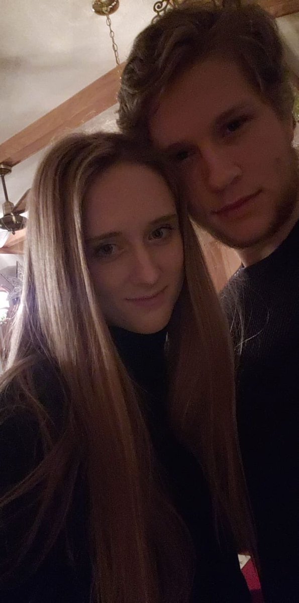 brooke_kudirka's tweet photo. Merry Christmas ❤️🌲 https://t.co/u6TvZCcEJA