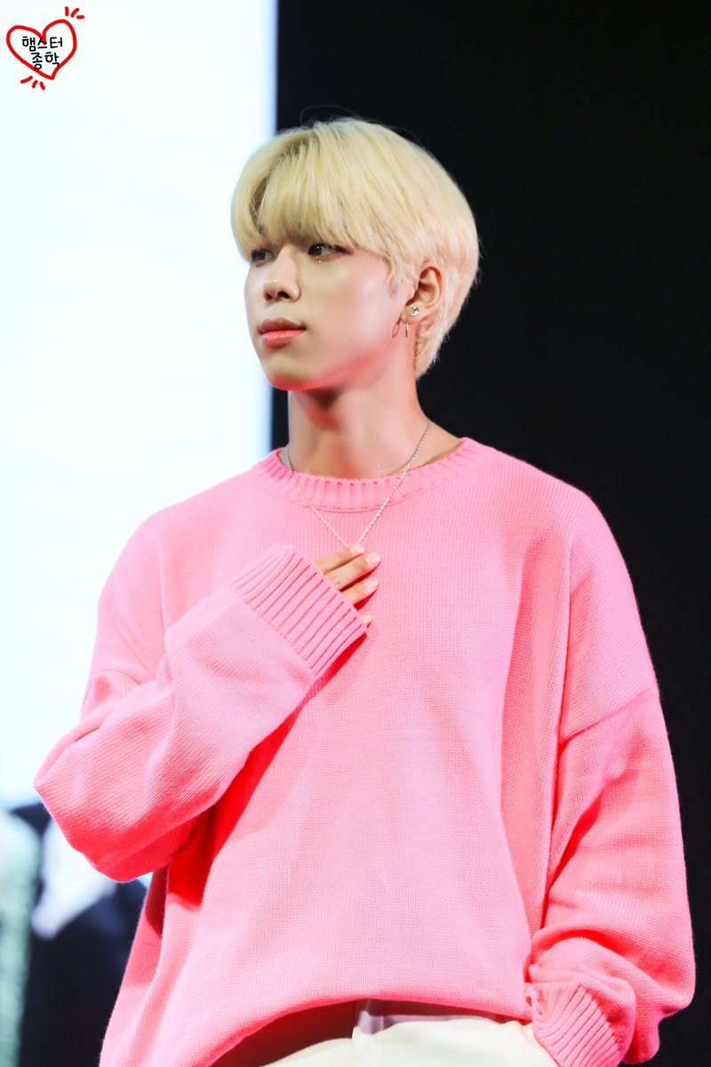Dilution_btg's tweet photo. 191225 TAKARAOSAKA 1부🐹

#TARGET #타겟 #ターゲット
#BOUN #바운 #バウン #임종학 #종학
@target7official  @target7japan  @TARGET7_K https://t.co/e5IW26erwT