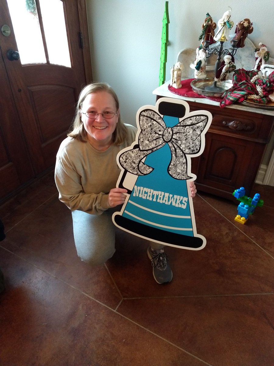Merry Christmas!!! Nighthawk style...#ThisIsNorthwoods <a href="/NWMSNighthawks/">NWMS Nighthawks</a> <a href="/ColleenKnauer/">Colleen Knauer</a>
