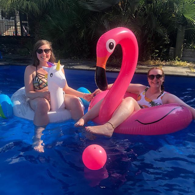 laurenroil's tweet image. ☀️💦💕 #kiwichristmas #nzsummer #poolfloaties ift.tt/2ZnmS0G