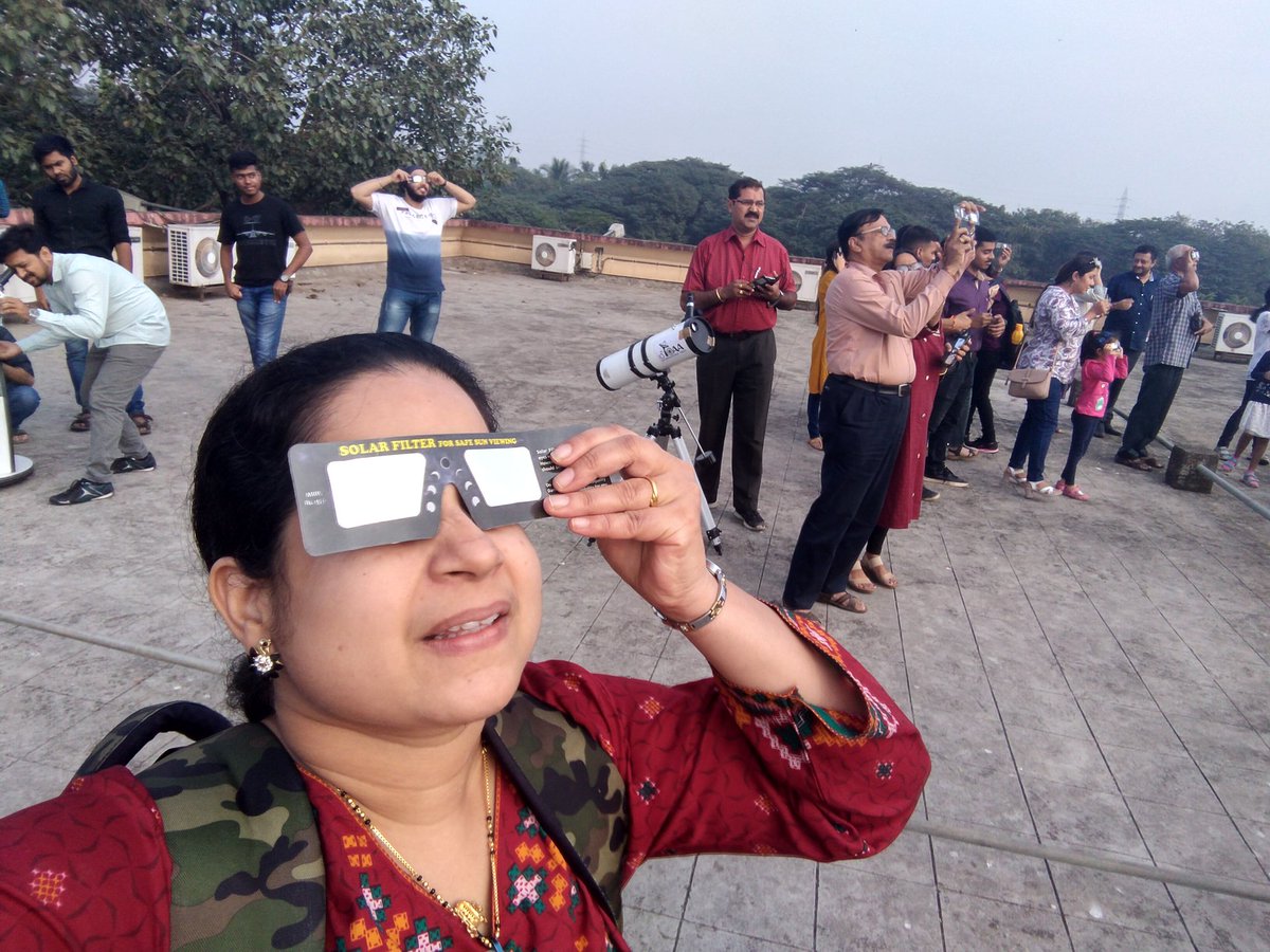 rohinimd25's tweet photo. #ASE2019 #pinhole #treepinhole #scicomm @asipoec @ScienceMarchMum @SciComm_India https://t.co/BF1YnoTnwi