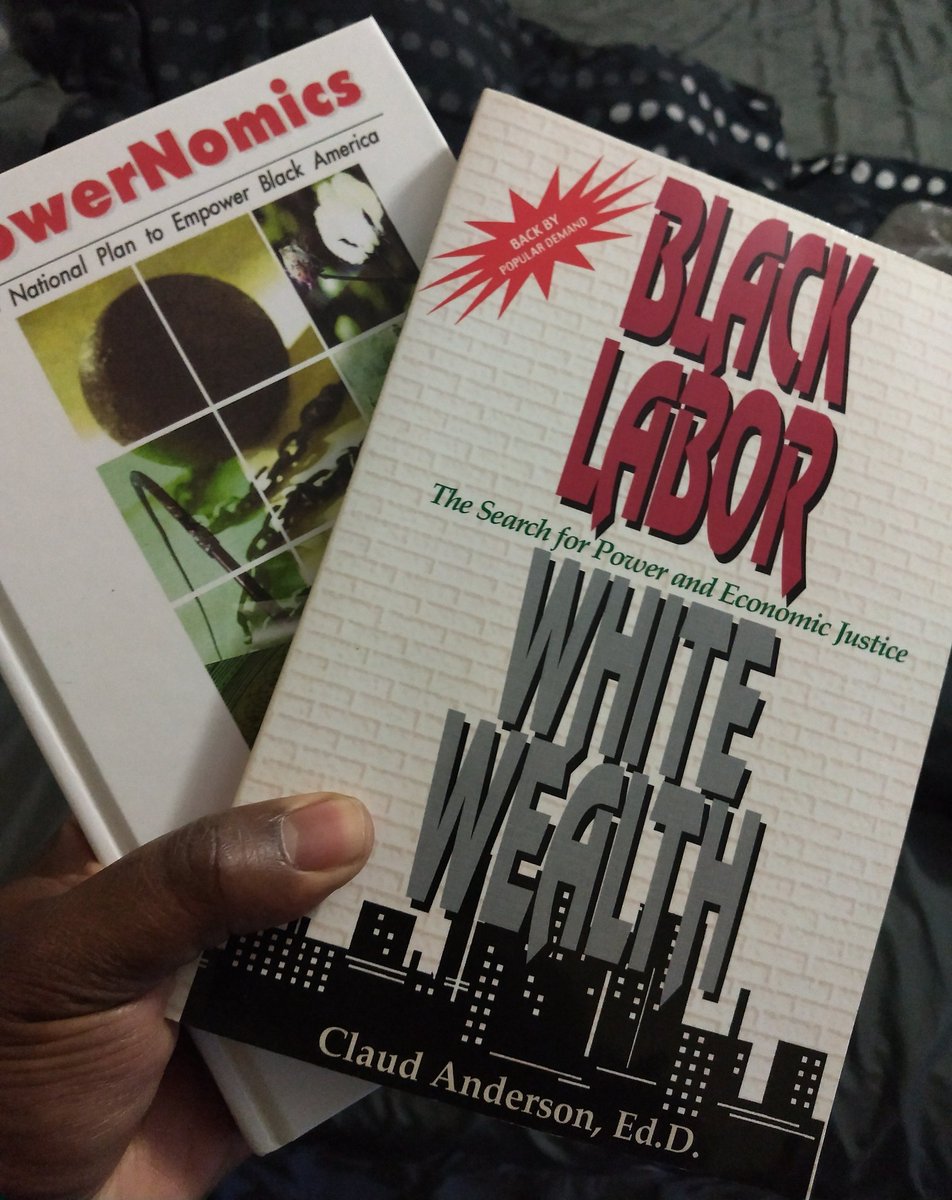 B1RWSWJ's tweet photo. Oh yeah, by the way. Black Empowerment is in my library πͺπΏ. #Ibeenhere #FBA #B1 https://t.co/xrNsWLDDUr